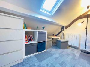 Maisons de vacances Triplex a Plailly Parc Asterix CDG Villepinte : photos des chambres