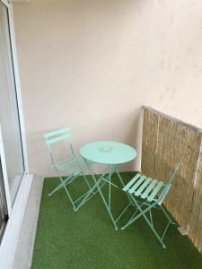 Studio near train station and sanctuary