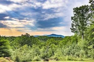 Love Shack at Misty Mountain - Sugar Creek