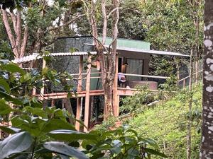 Refugio Jabuticaba - CASA DA ÁRVORE - Conforto em meio a natureza
