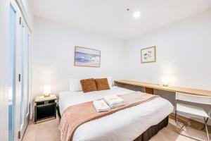 StayAU Convenient Apartment with Patio in Box Hill