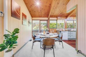 Lavish Lodge with 6 bedrooms in Kurrajong