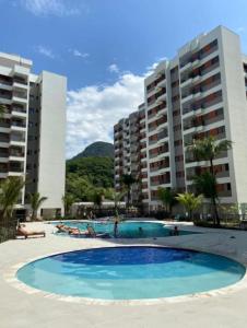 Apartamento para até 8 hospedes, condomínio Martim praia clube,Caraguatatuba