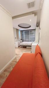 Spacious Studio Soho Central London