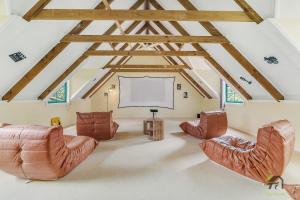 Lavish Lodge with 6 bedrooms in Kurrajong