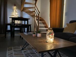 Maisons de vacances Charmante maison renovee au calme avec jardin privatif, a 500m des plages et proche commerces - FR-1-306-1082 : photos des chambres