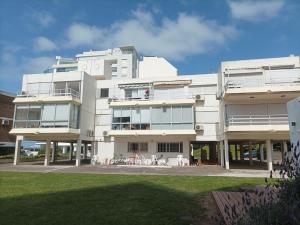 Disfruta en Febrero en la Playa Brava 2 dormitorios!!!