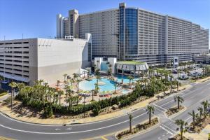 Laketown Wharf 835 - Very Cool 1 BedroomBunks, Sleeps 6, Free Fun! condo