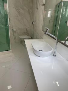 Espaço Inteiro em Barra de Guaratiba com Suíte