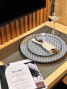 Shell Residences Pasay 1BR Walk to MOA Newly Renovated!