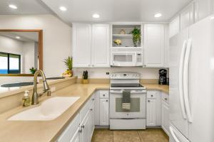 Poipu Sands 437: 2BR Ocean View Condo w AC, pool