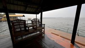 Kawarin Saiyai Cottage and Lake