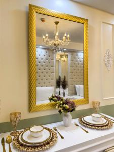 Homefort Twin Bed Suite - Red Residences Makati 2202