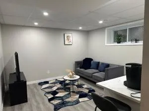 Luxury-Home Away from Home with Private Entrance - Husavick