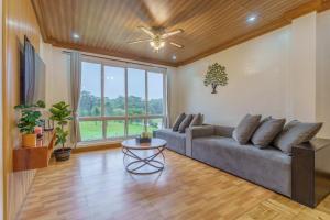 Orange House A#2 Camp John Hay nr Eco Trails