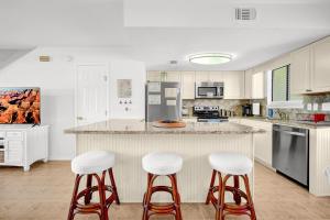 Sandcastles and Sunshine - Gulf Highlands Beach Resort