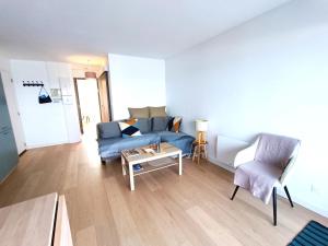 Appartements Appartement en bord de mer, 4 pers, Bernieres-sur-Mer - FR-1-746-26 : photos des chambres