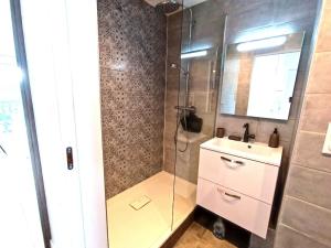 Appartements Appartement en bord de mer, 4 pers, Bernieres-sur-Mer - FR-1-746-26 : photos des chambres