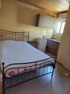 City Center Holiday room - Polemidia