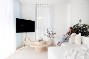 Resort Style Ocean Front Apartment Palm Beach