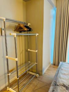 Cozy, Spacious 1 Bedroom Condo, reach St Lukes BGC by foot