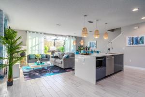 Amazing Game Room, Themed, Close to Disney