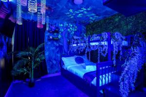 Amazing Game Room, Themed, Close to Disney