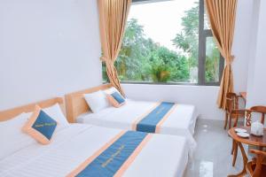 Phượng Hoàng Hotel