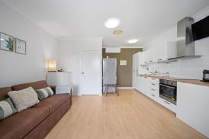 10a 25 Seaside Boulevard