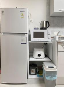 Rise and Shine, Seoul