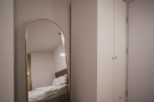 3 Bedrooms 2 showers 1 toilet on nimman