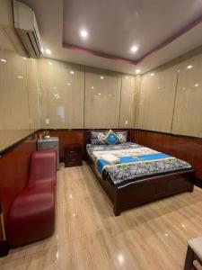 Phòng Tiêu Chuẩn Giường Lớn (Standard king Room)