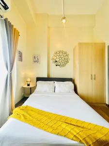 29 Chic Studio Escape