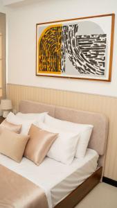 41st Floor TRIZEN Smart Luxury Apartment with sea view and portcity view