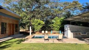 Apartamento el Guanacaste, cerca Tamarindo con Piscina