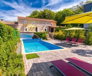 Villa Cati Ferienhaus mit beheiztem Pool - 戈斯蒂加卡