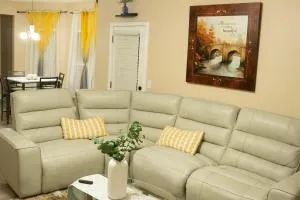 Beautiful six bedroom house near Atlanta - Ellenwood