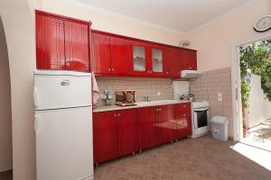 Two-Bedroom Suite with Sea View - Ground Floor room in Sweet Memories Beach Houses