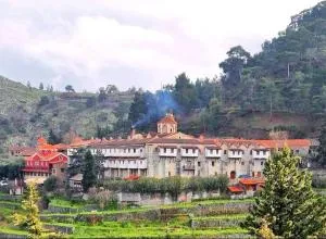 Traditional Village House Lazania Machera Forest By Platform 357 - Vavatsinya