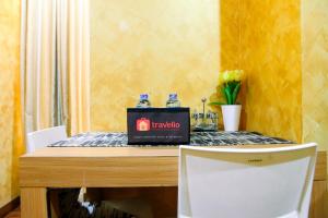 Comfortable 2BR at Titanium Square Apartment By Travelio