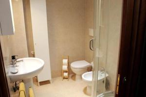 Villetta fronte Metro C, parcheggio, Wi-Fi, AC