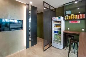 OYO 89578 Dung Fang Hotel No. 1 Sibu