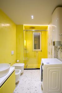 Imperial Visar Apartment Yellow