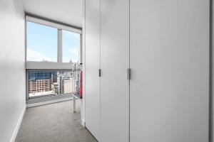 Luxurious apt In Southern Cross-Harbour Views 3B2B