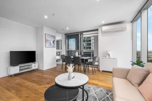 Luxurious apt In Southern Cross-Harbour Views 3B2B