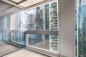 Luxurious apt In Southern Cross-Harbour Views 3B2B
