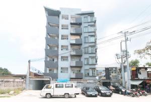 RedDoorz Plus at Banawe Quezon City