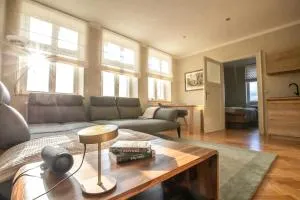 Husova 87 Rosewood Suite - Starý Harcov