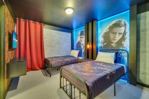 Modern Chic Villa for Large Groups 6356