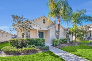 Modern Oasis with Spacious Outdoor Area 6339